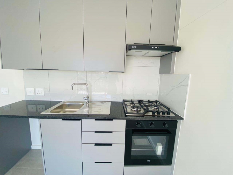 1 Bedroom Property for Sale in Table View Western Cape